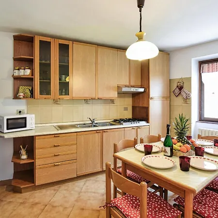 Casa Meno דירה *