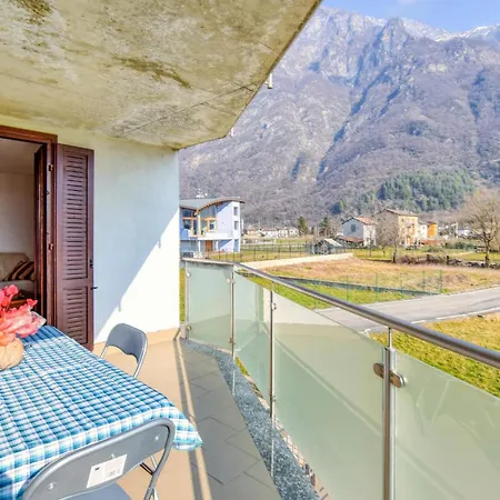 Casa Meno Novate Mezzola