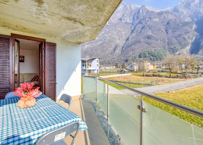 Casa Meno Novate Mezzola